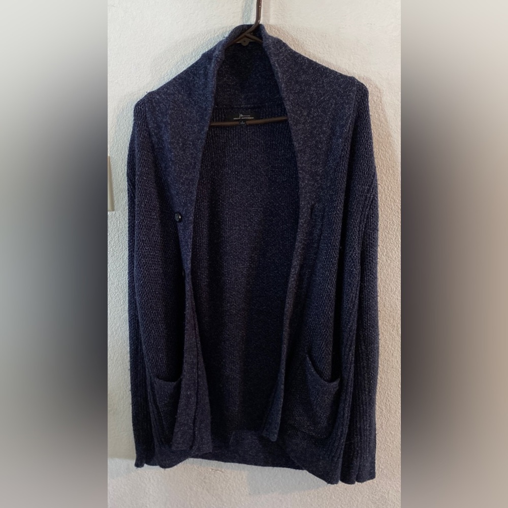 Marc Anthony Size Large Sweater